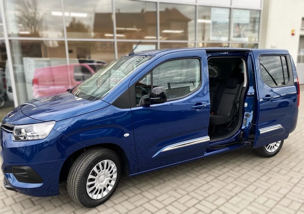 Toyota Proace City Verso cena 152999 przebieg: 7, rok produkcji 2024 z Lubraniec małe 407